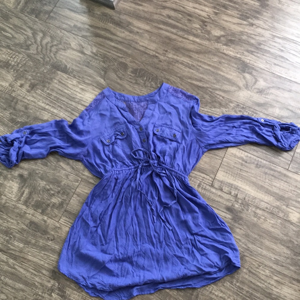 Motherhood Maternity shirt with lace